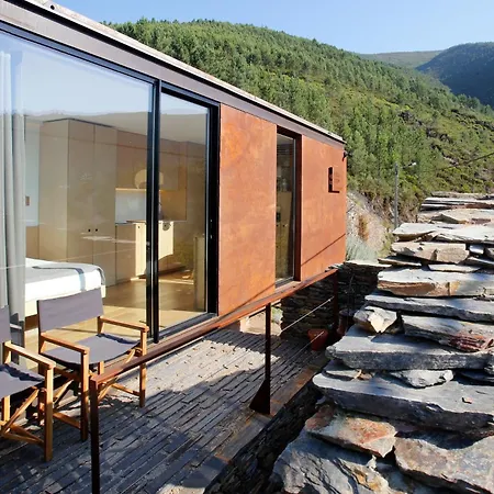 別荘 Inxisto Piódão